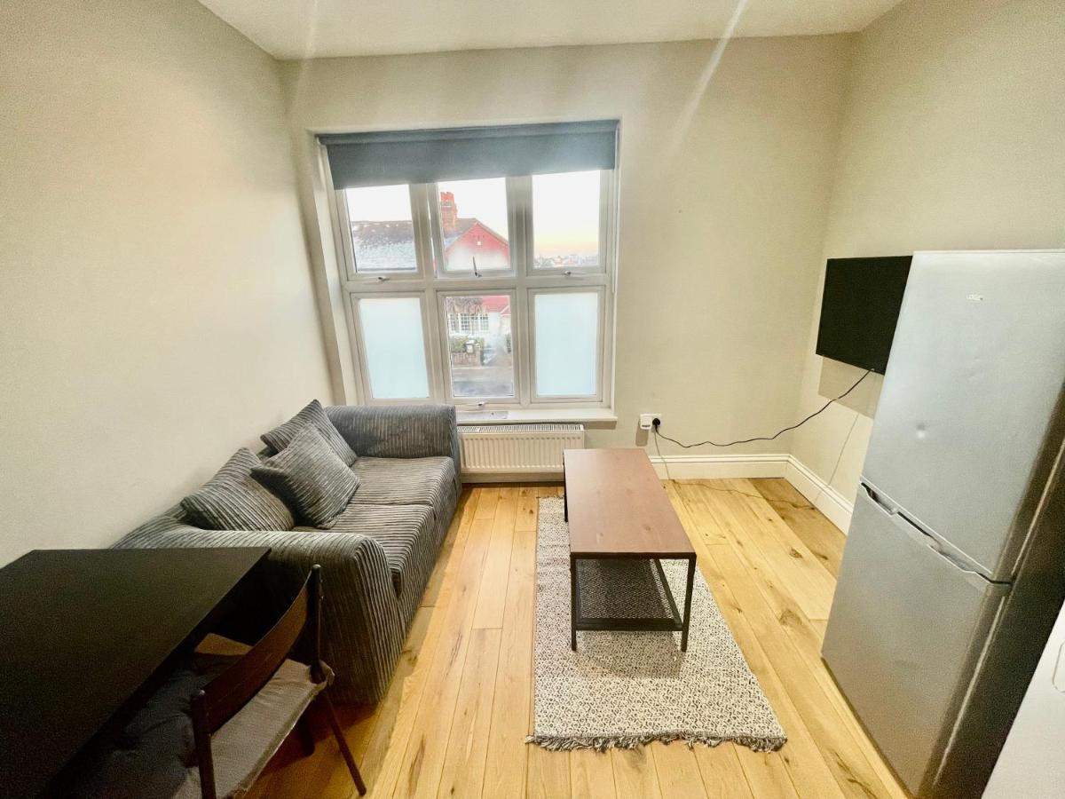 Cosy 1 Bedroom Flat! 伦敦 外观 照片